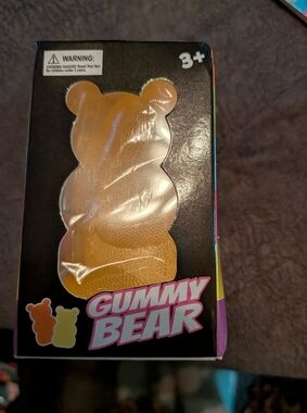 💛 Gummy Bear Squishy